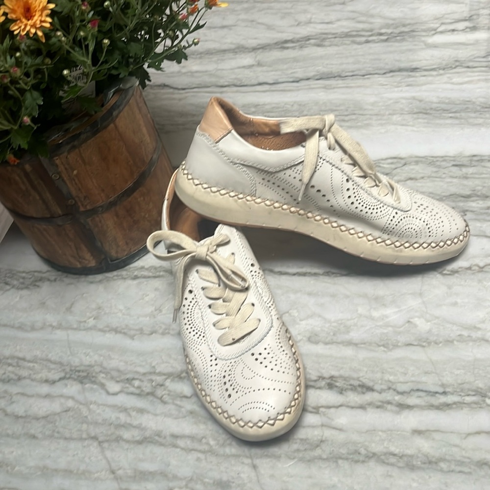 Pikolinos 41 10-(10.5) Mesina Sneaker Nata (off white/ivory) leather tennis shoe